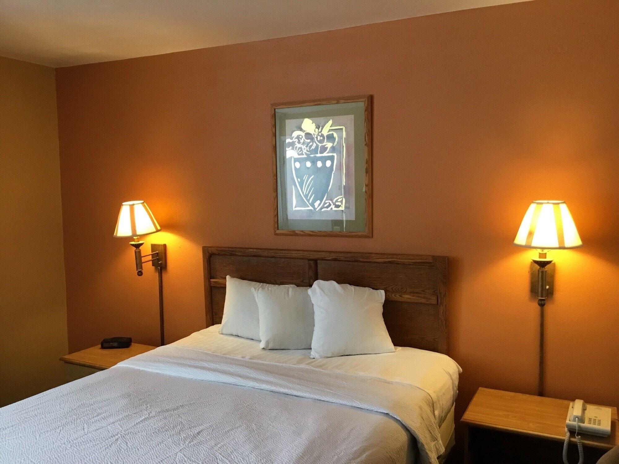 Days Inn By Wyndham Henrietta/Rochester Area Eksteriør bilde