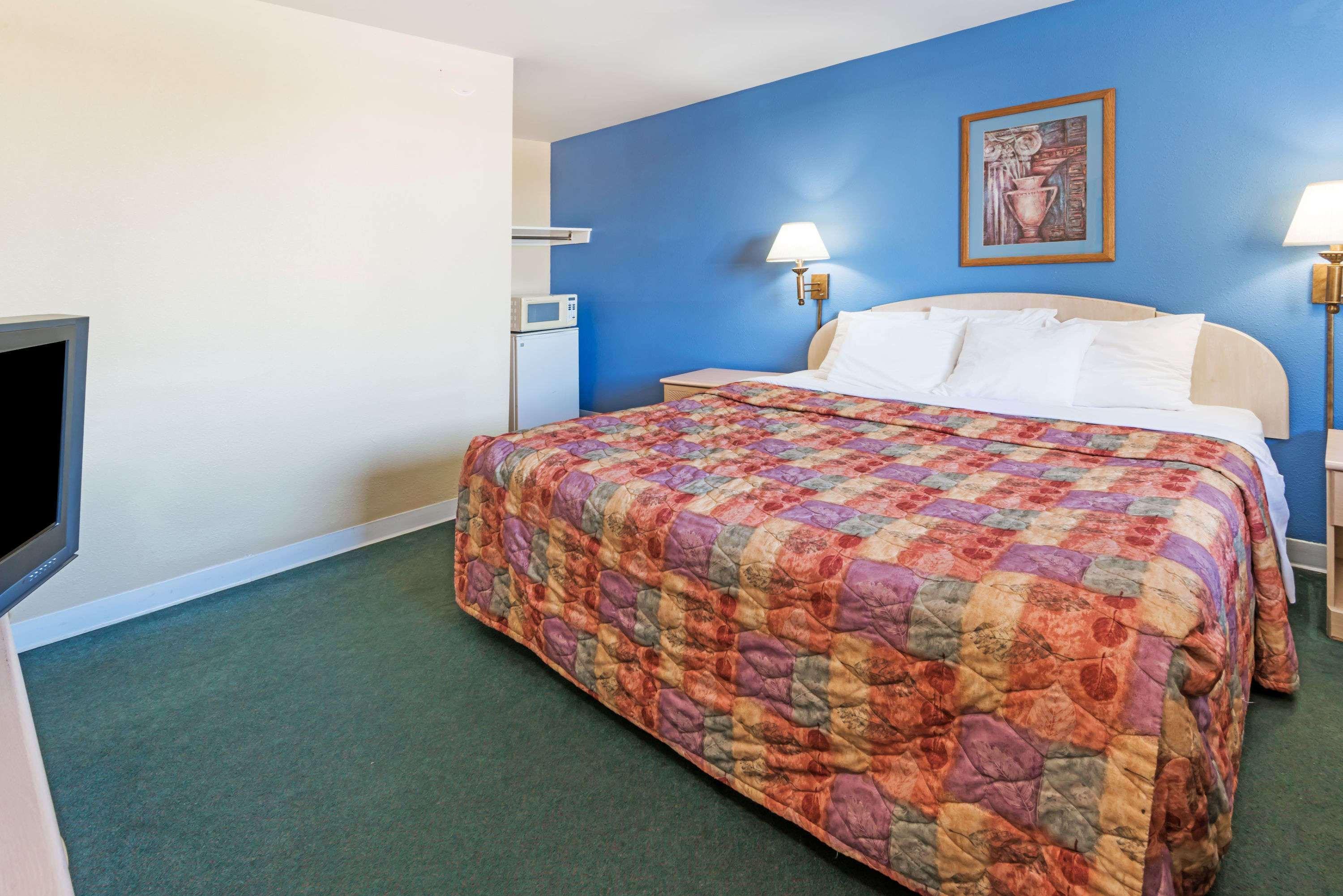 Days Inn By Wyndham Henrietta/Rochester Area Eksteriør bilde