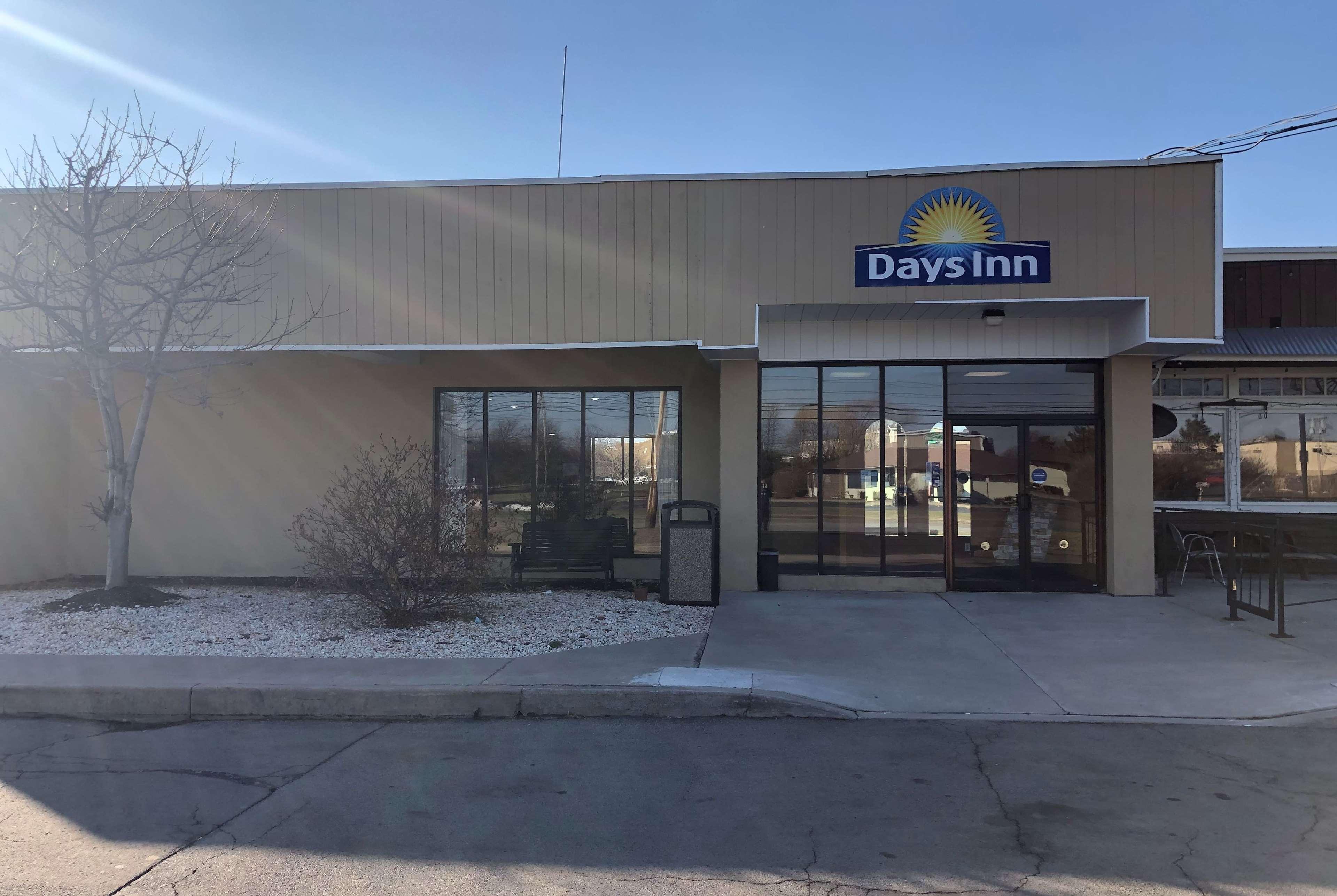 Days Inn By Wyndham Henrietta/Rochester Area Eksteriør bilde